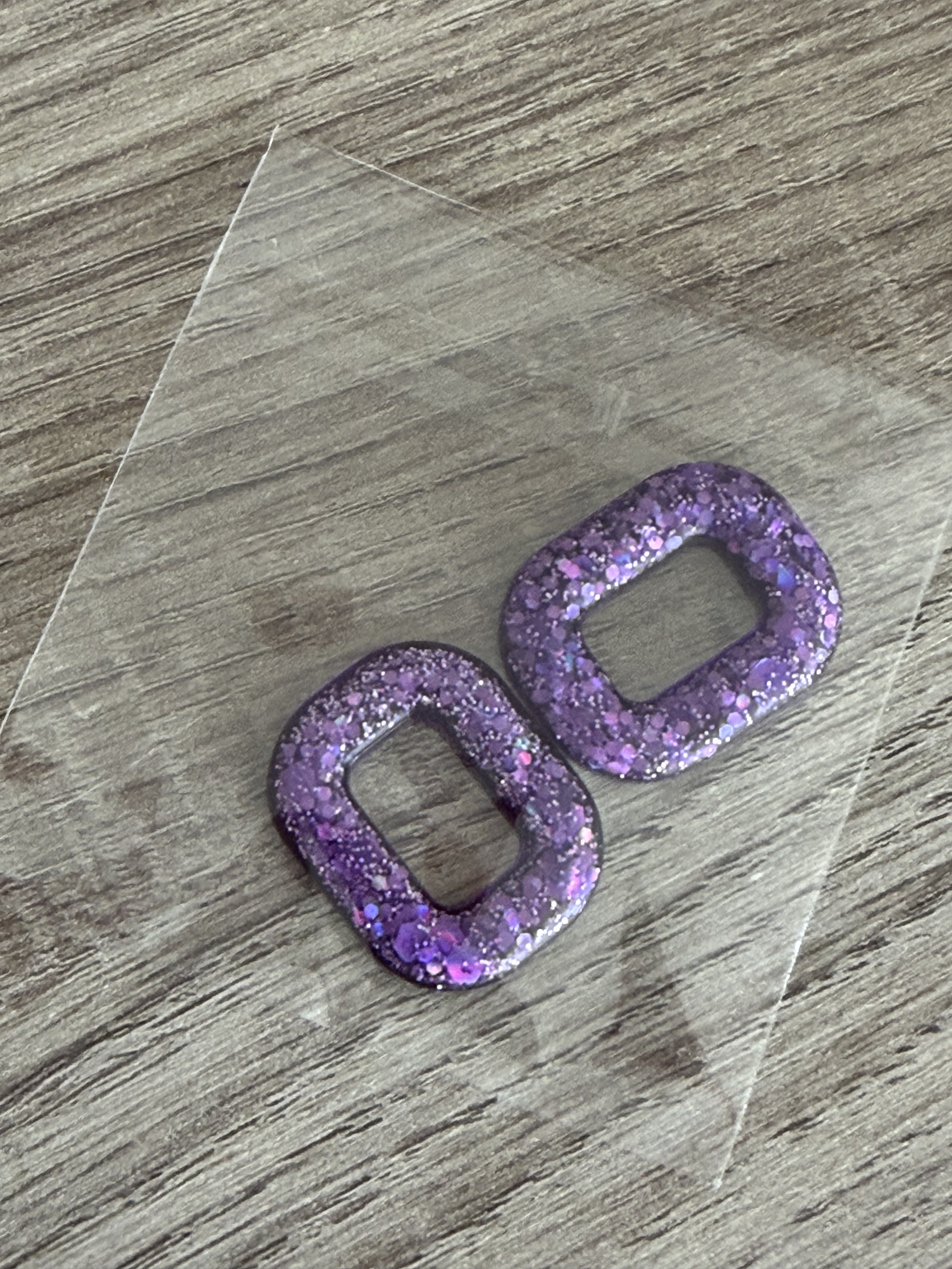 Pampilles rectangle violet avec paillettes fines
