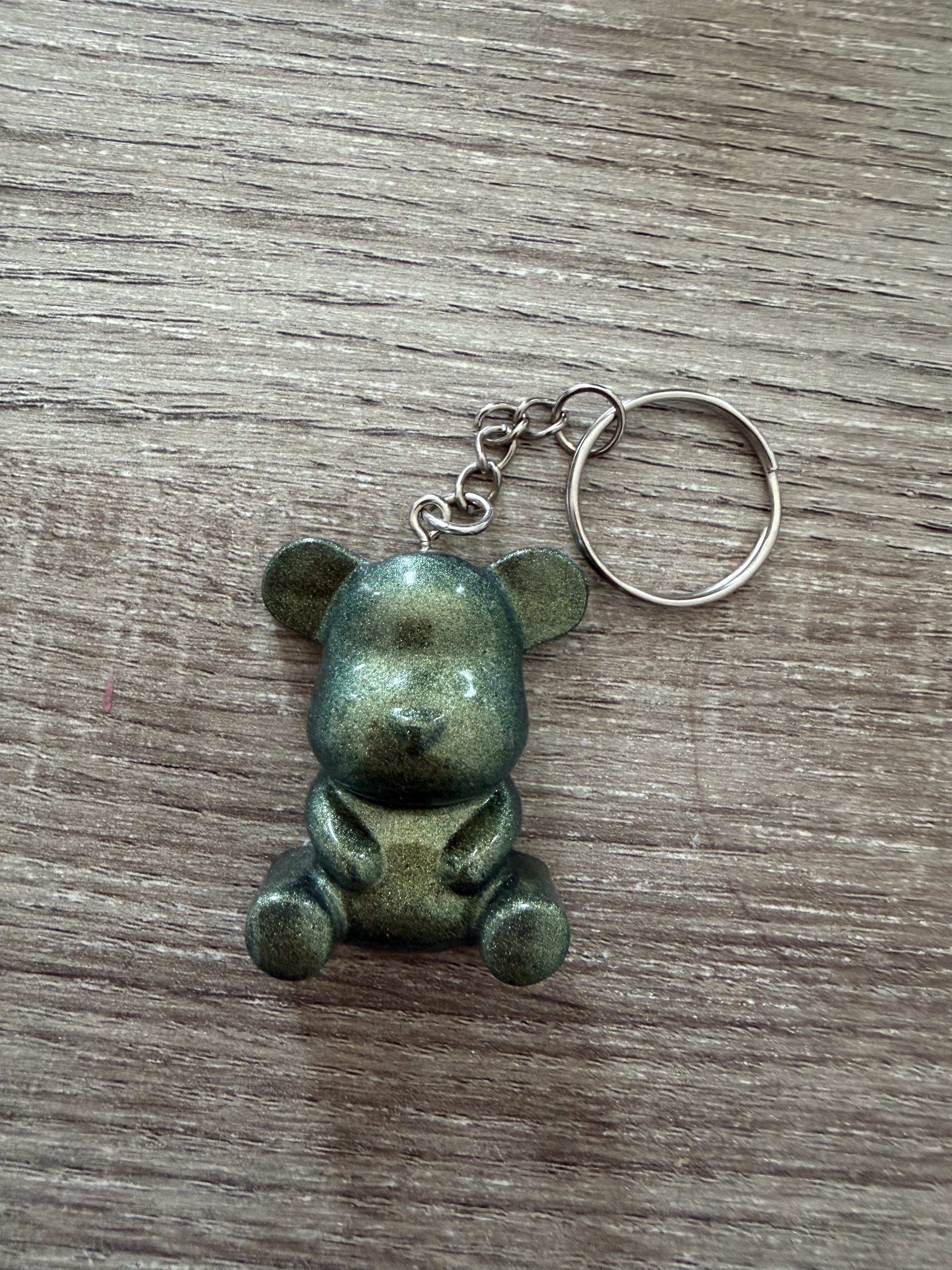 Porte clé ourson 45mm vert métallisé