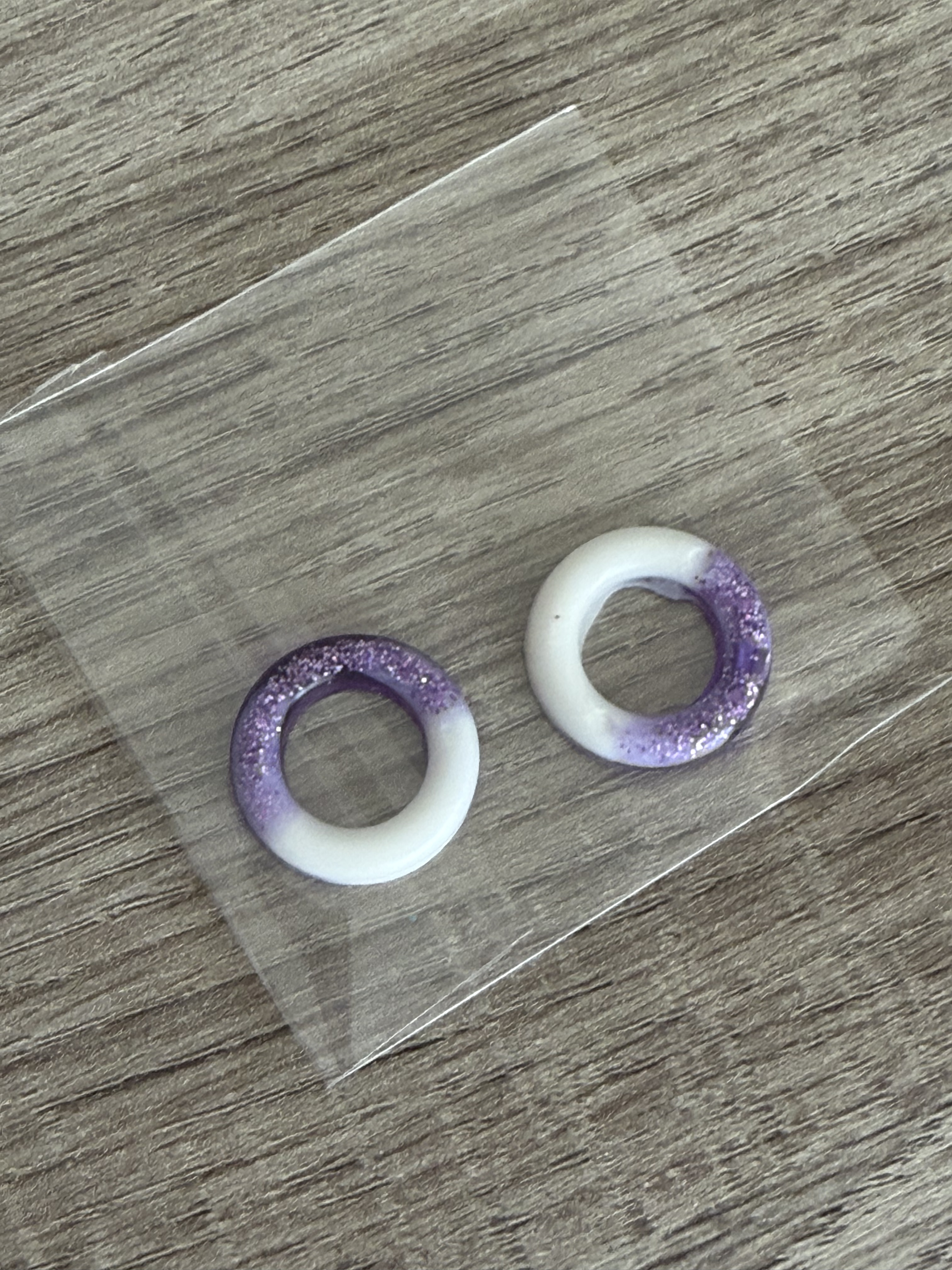 Pampilles cercle violet et blanc avec paillettes fines