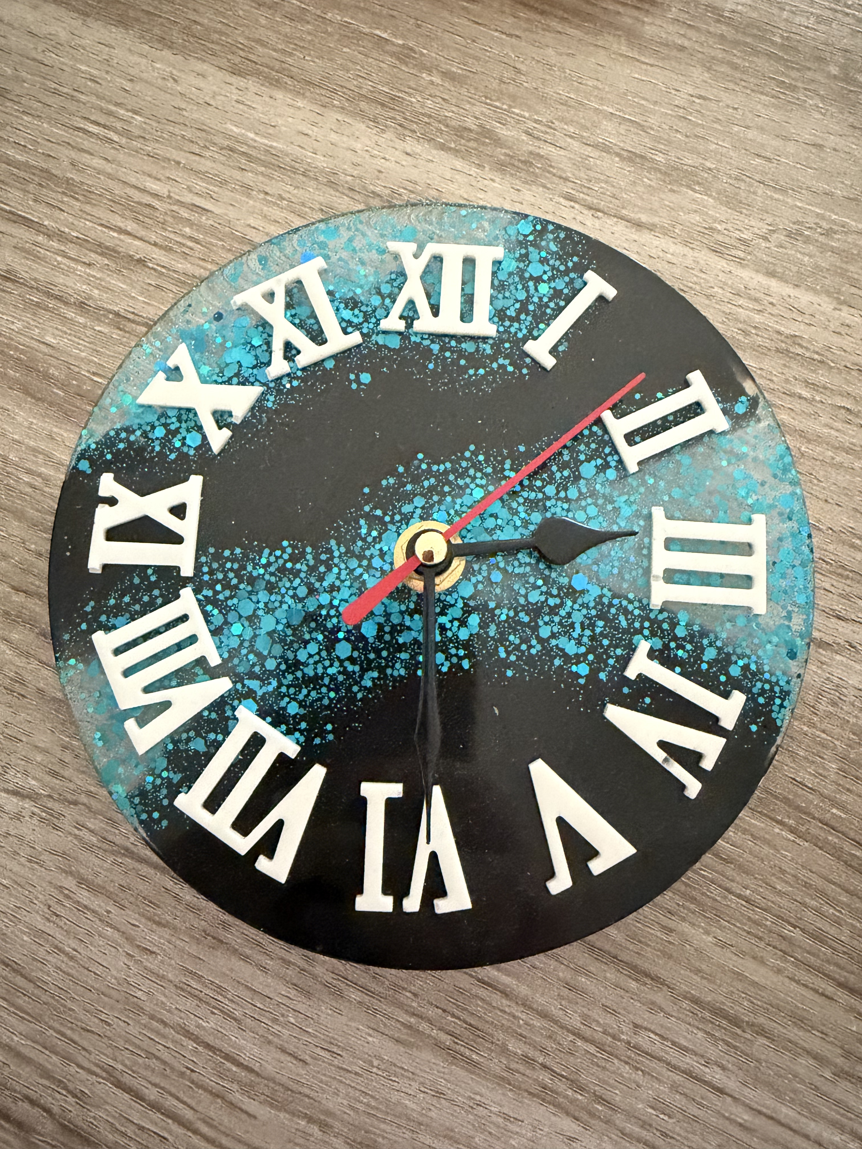 Horloge 15cm - romain - bleu et noir