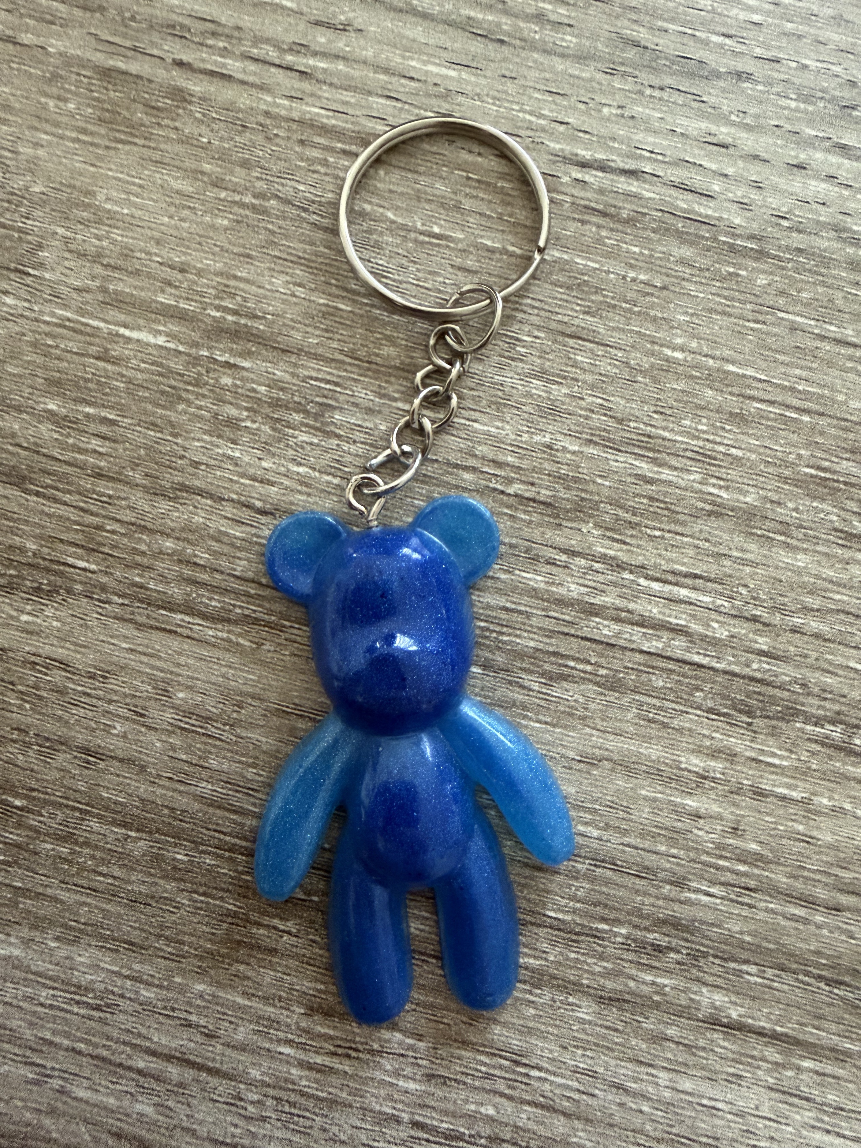 Porte clé ourson debout bleu dégradé