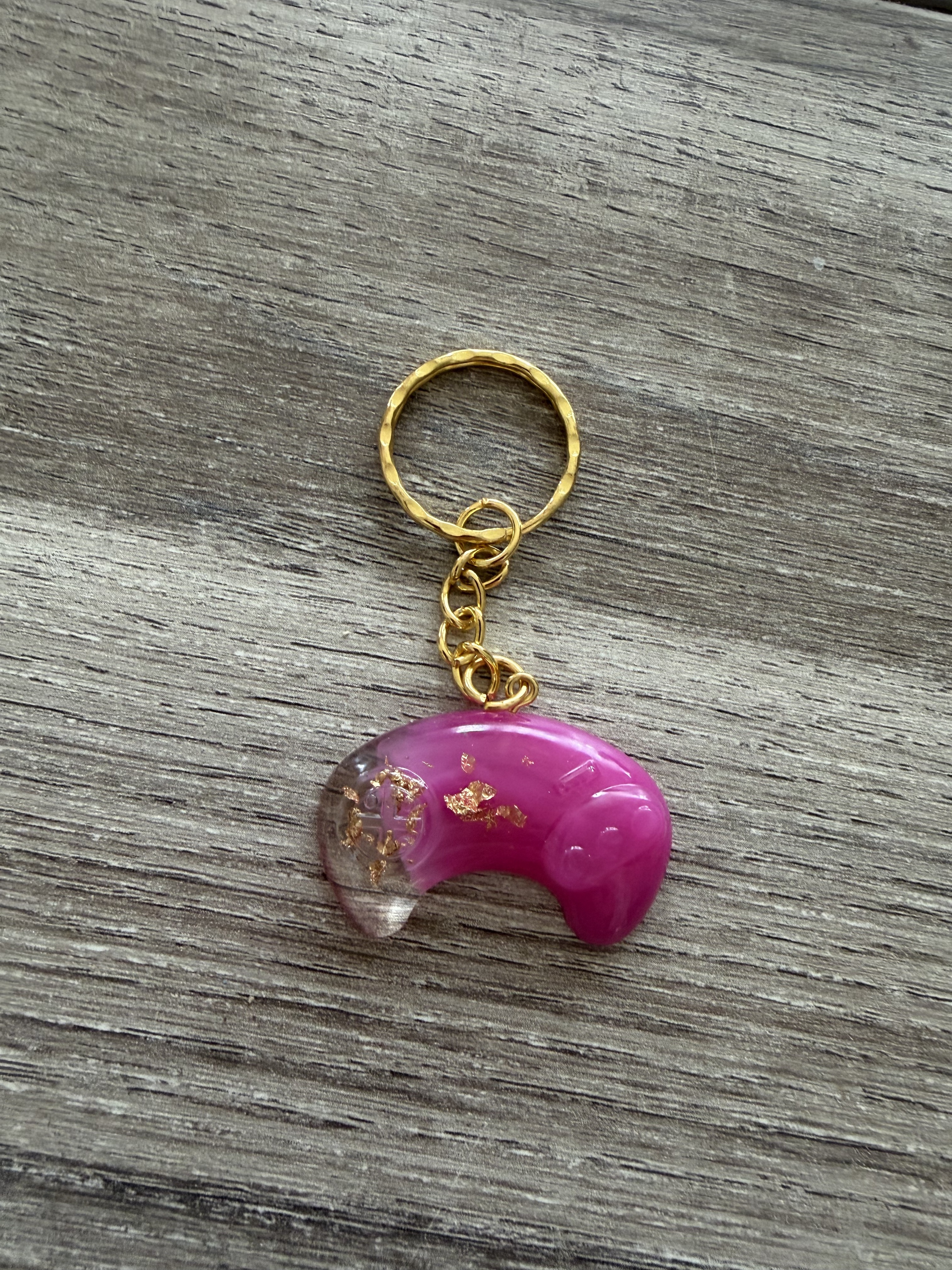 Porte clé manette 1 rose feuille d'or