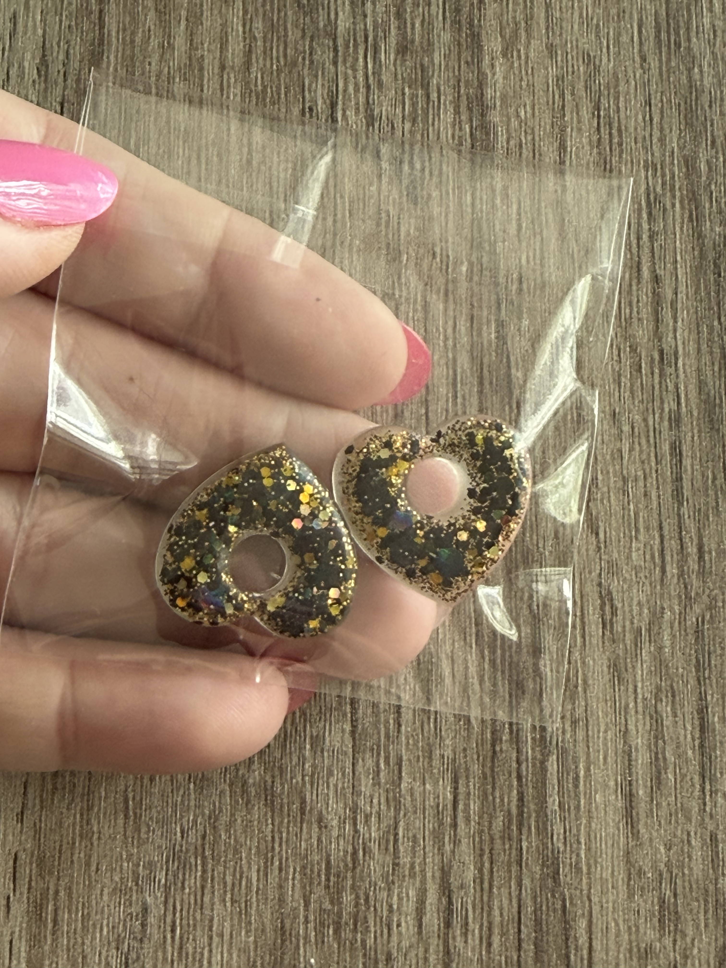 Pampilles coeur noir et doré avec paillettes